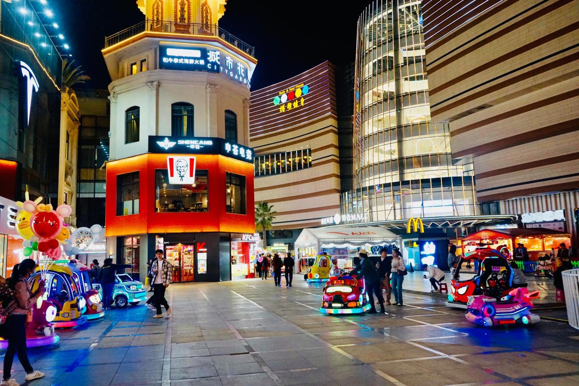 Kunming Dianchi Mideel International Apartment - South Asian Style Fuhai Metro מראה חיצוני תמונה